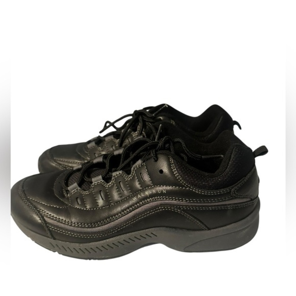 Easy Spirit Walk Run Athletics Shoes Womens Size 8 Black
Waitress Nurse